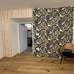 Art Apartment *