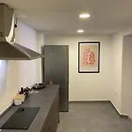 Art Apartment *