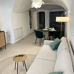 Apartment Art *