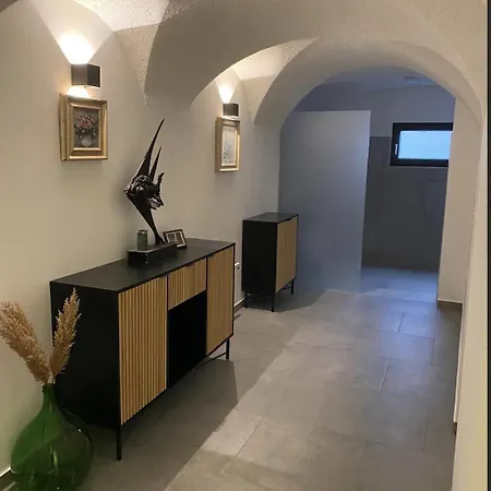 Art 아파트 크란